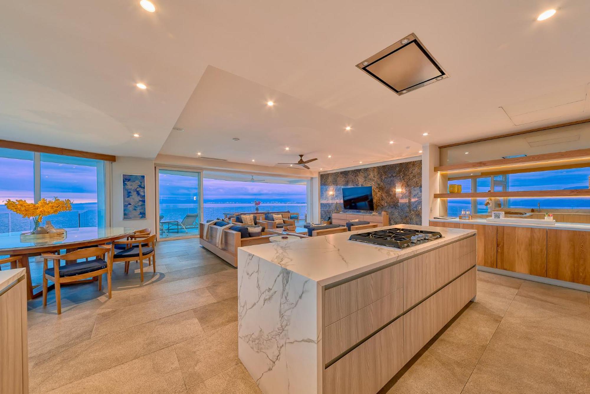 Maxwell Residences At Indah Puerto Vallarta Exterior photo