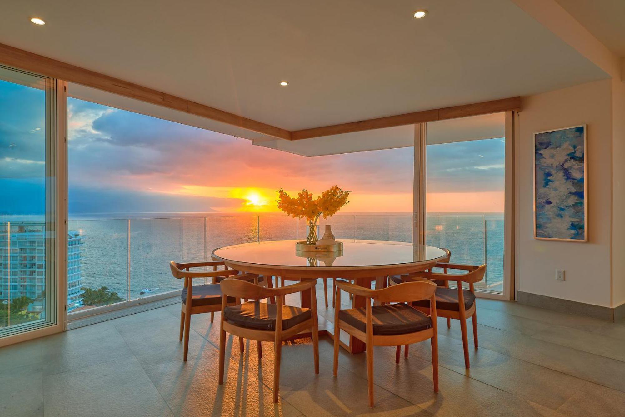 Maxwell Residences At Indah Puerto Vallarta Exterior photo