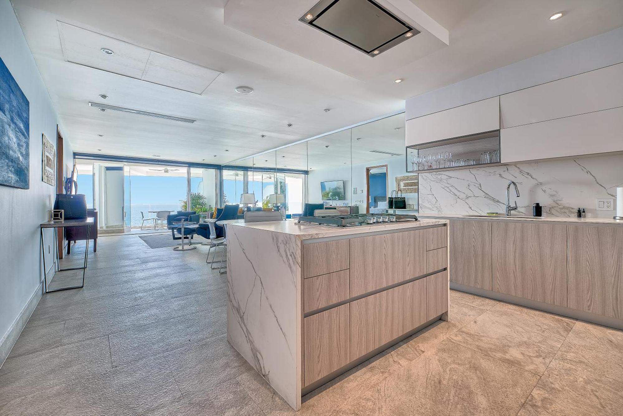 Maxwell Residences At Indah Puerto Vallarta Exterior photo