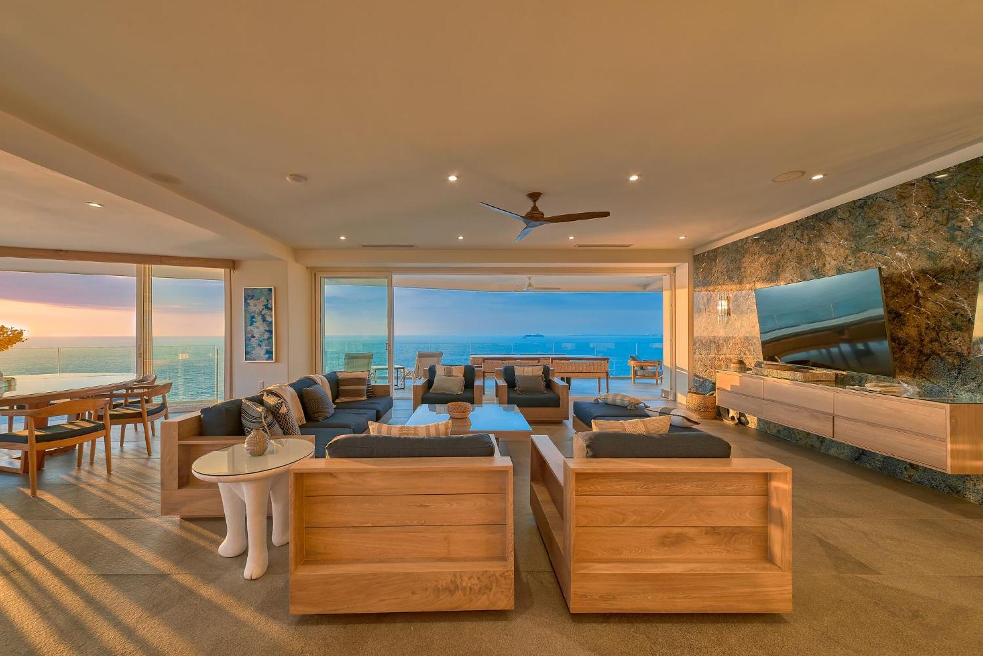 Maxwell Residences At Indah Puerto Vallarta Exterior photo