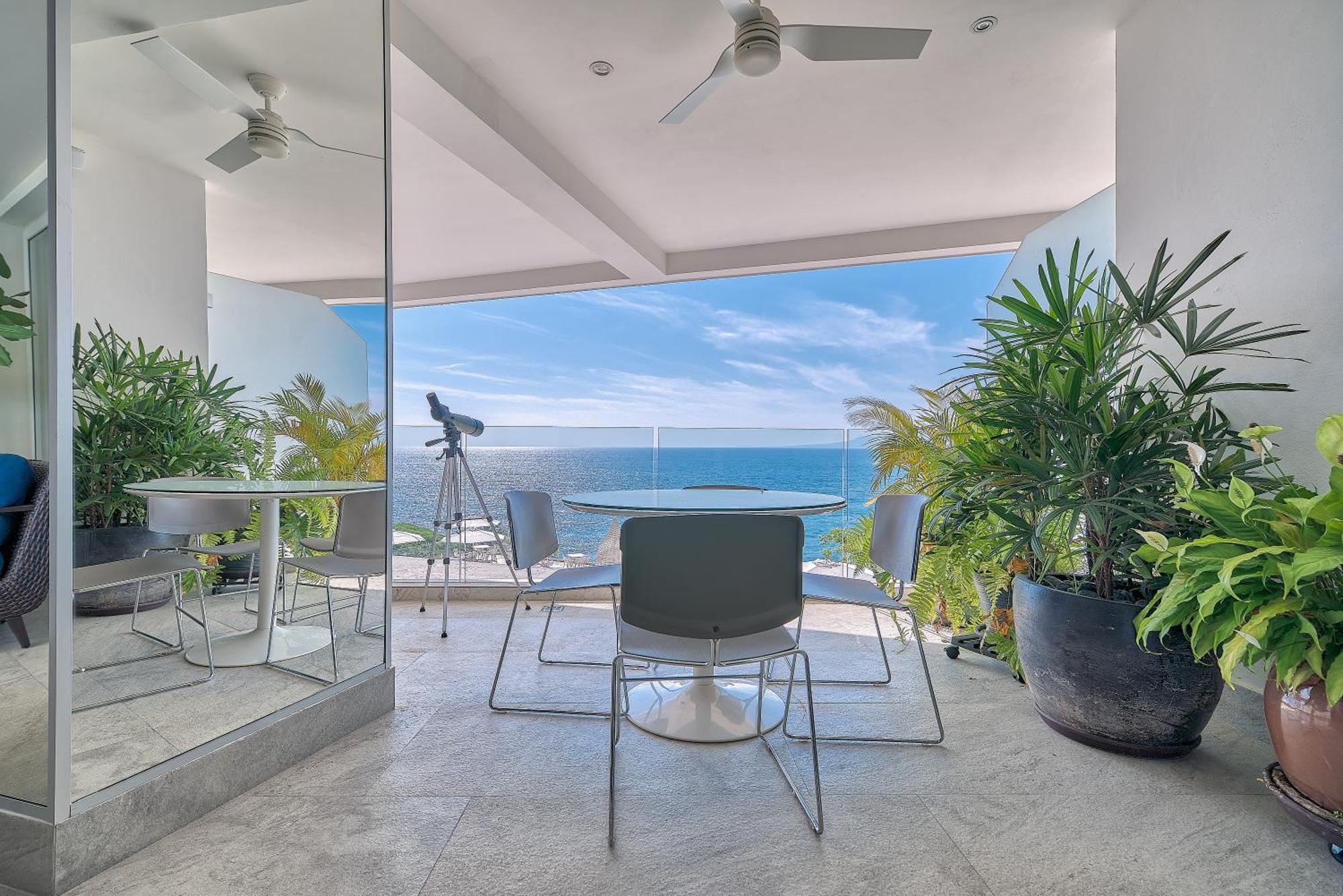 Maxwell Residences At Indah Puerto Vallarta Exterior photo