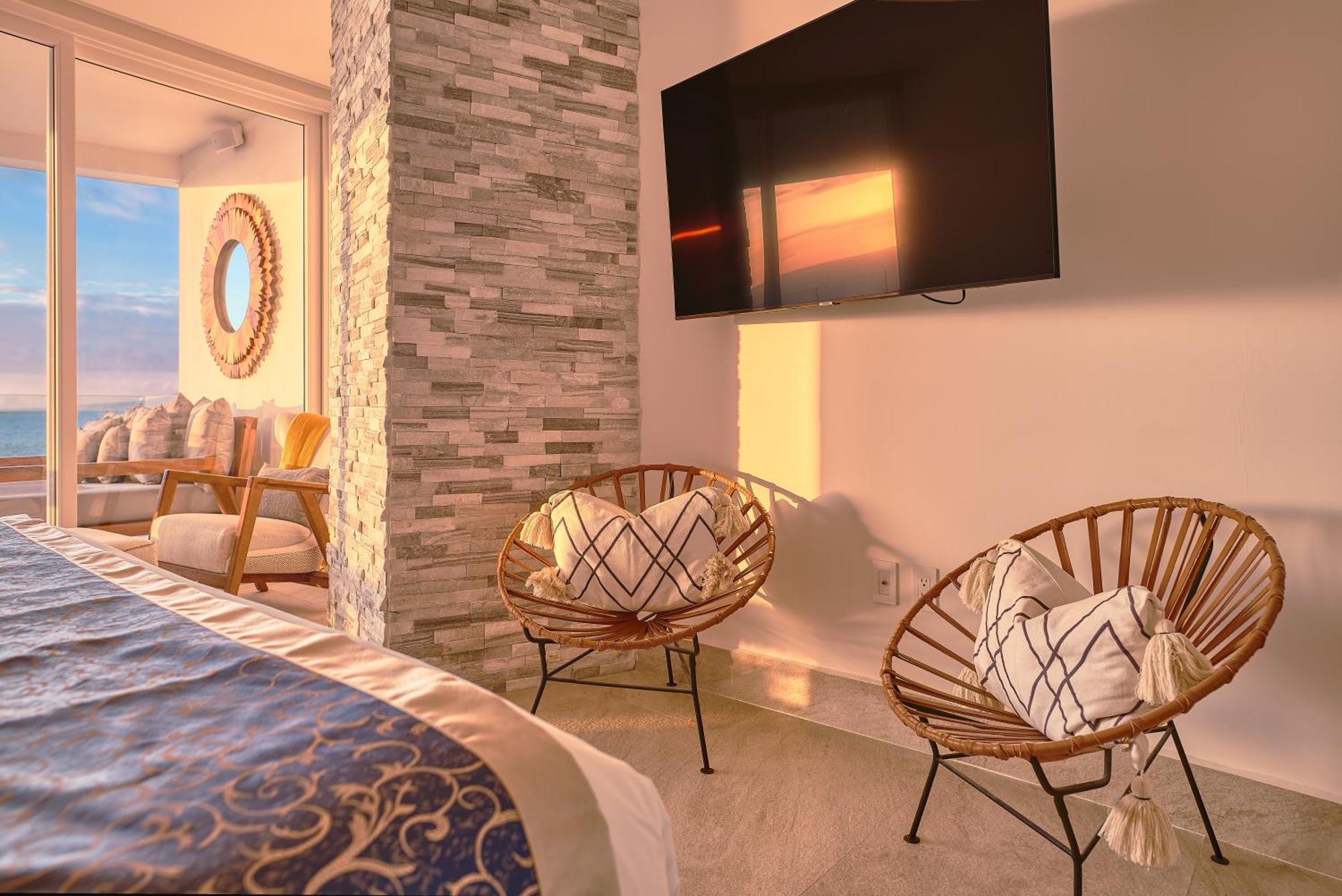 Maxwell Residences At Indah Puerto Vallarta Exterior photo